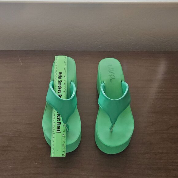 Wild Pair Naomi Platform Flip Flop Sandals Size 11 - Picture 3 of 15